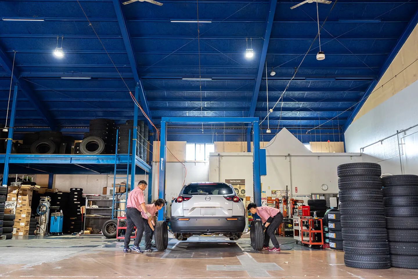 メインビジュアル2